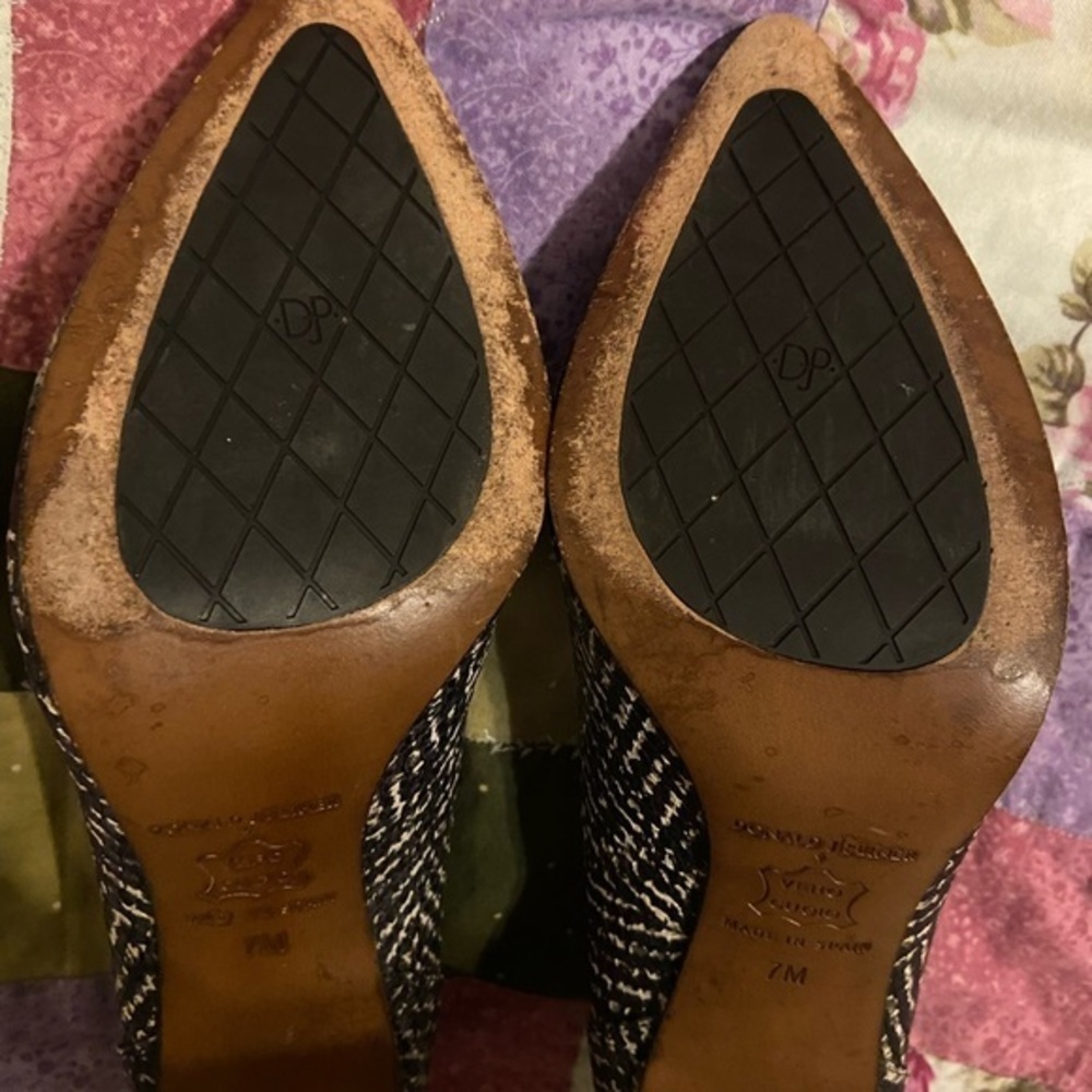 Donald‎ J Pliner Snakeskin heels Size 7 - Picture 7 of 9